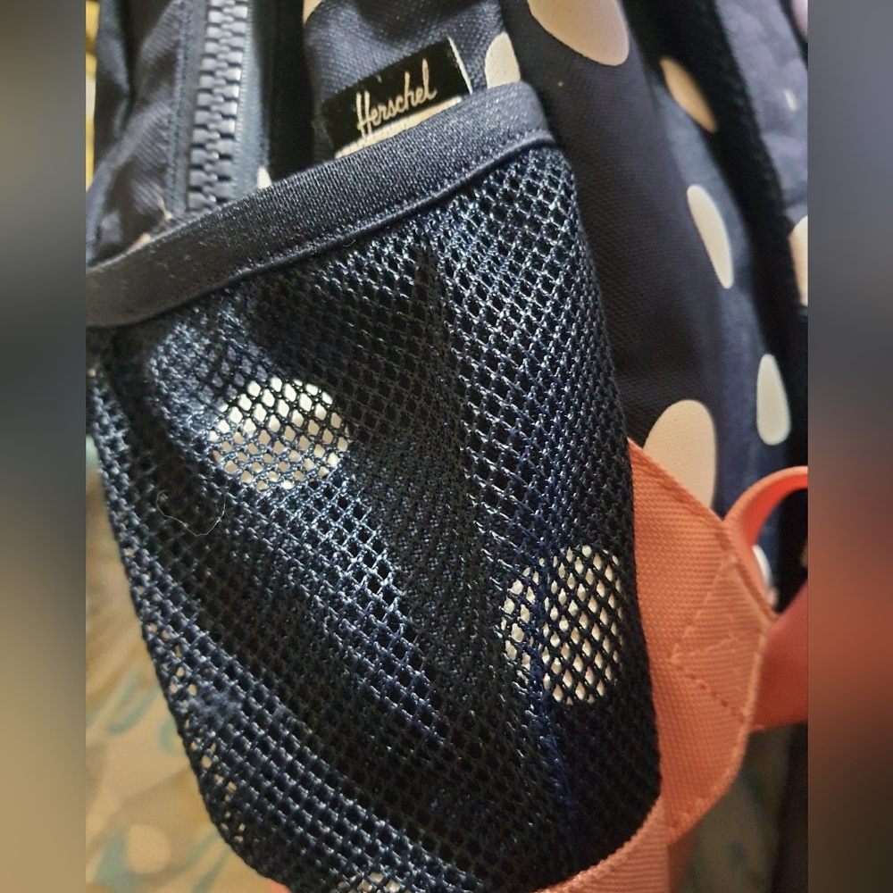 Herschel Backpack - Picture 4 of 4